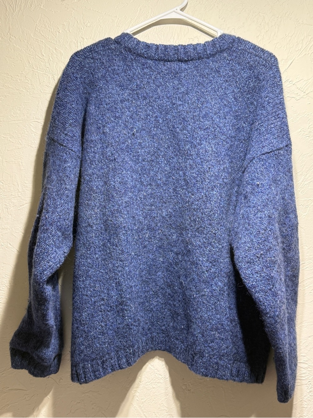 EUC LL Bean Men’s wool/rayon marked blue heavyweight sweater. Size XXL. - Picture 2 of 4